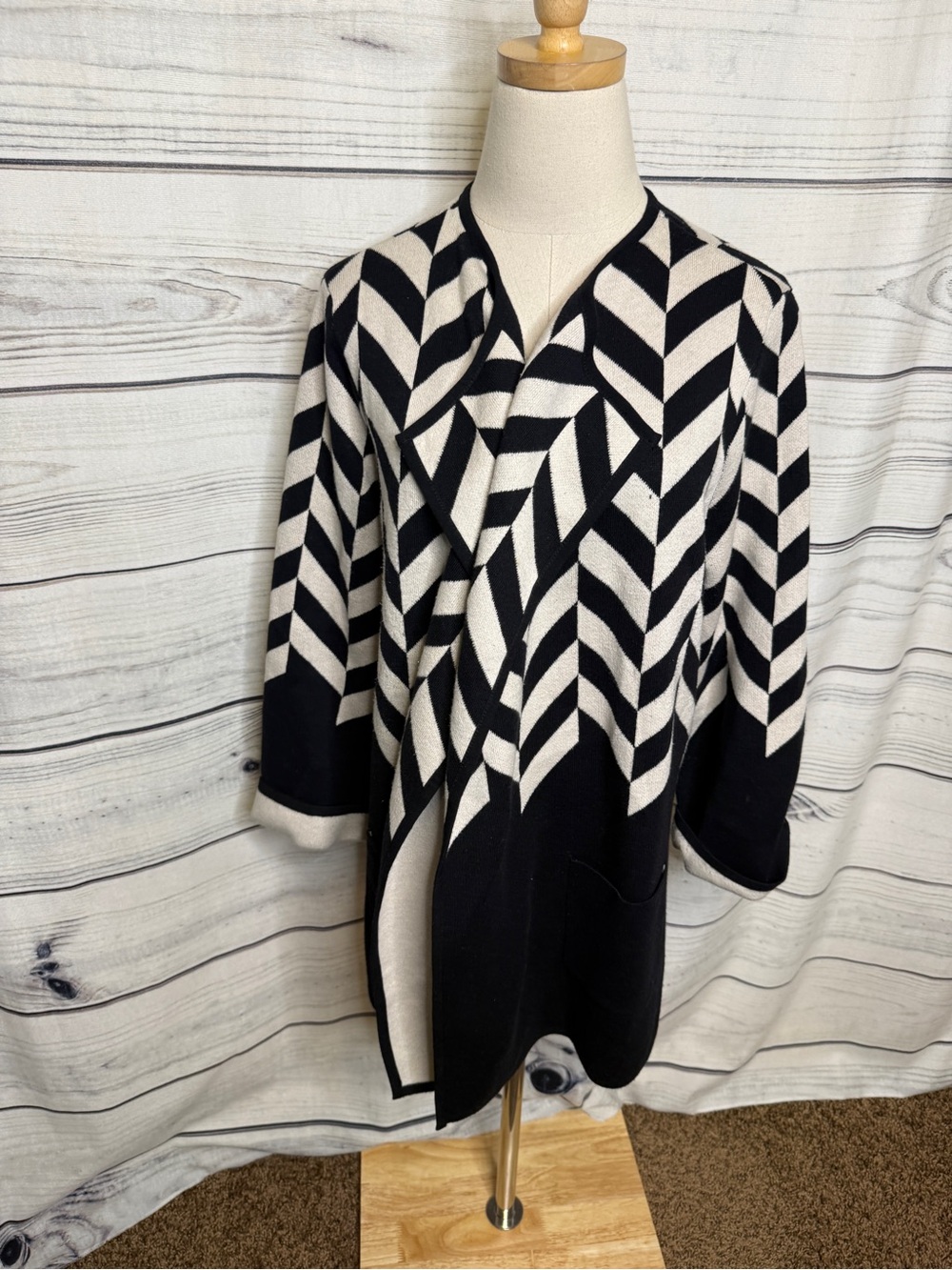 Alfani Black and Cream Chevron Open-Front Cardigan